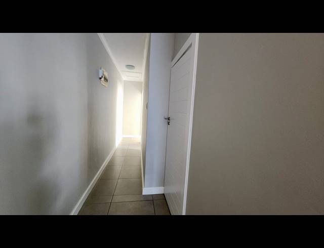 2 BEDROOM APARTMENT TO LET IN TOWNSEND ESTATE